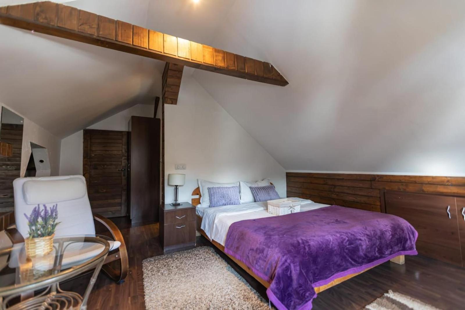 Casa Valasoaia Săcele Exteriör bild